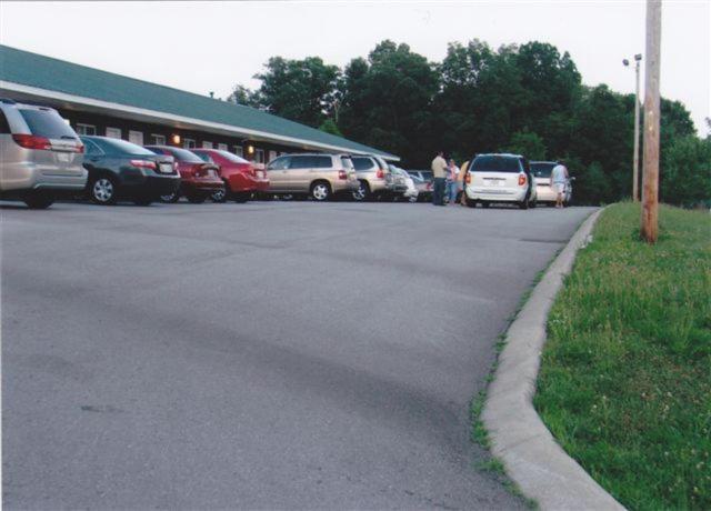 Deerfield Inn & Suites Greenbrier Exterior photo