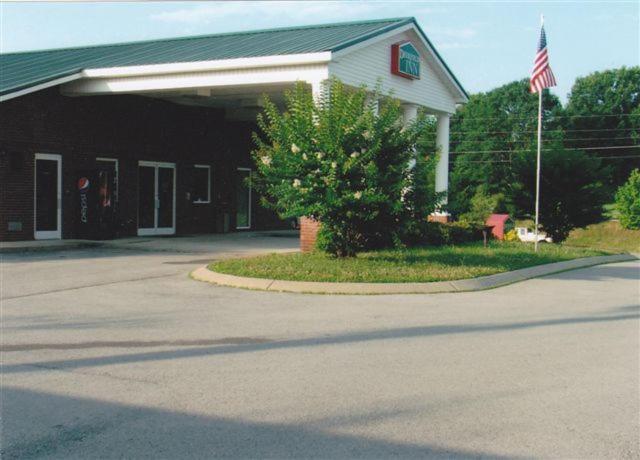 Deerfield Inn & Suites Greenbrier Exterior photo